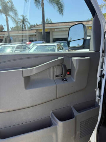 2017 Chevrolet Express 2500