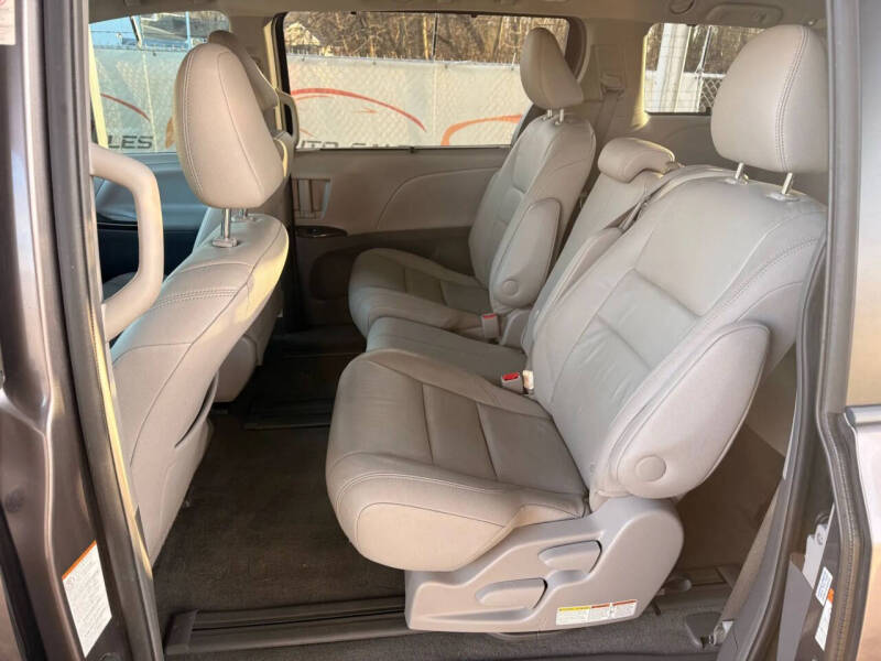 2015 Toyota Sienna