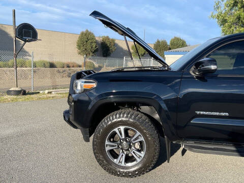 2019 Toyota Tacoma TRD Sport