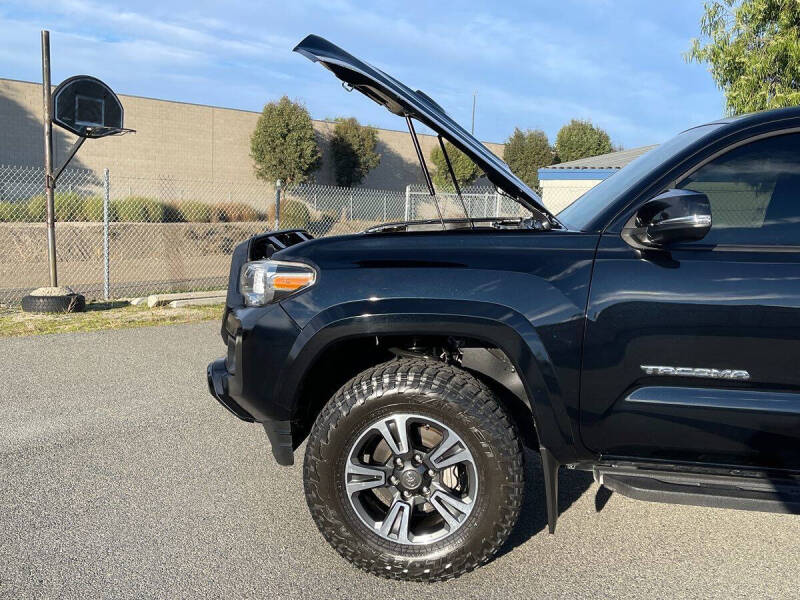 2019 Toyota Tacoma TRD Sport