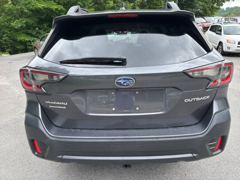 2022 Subaru Outback Premium