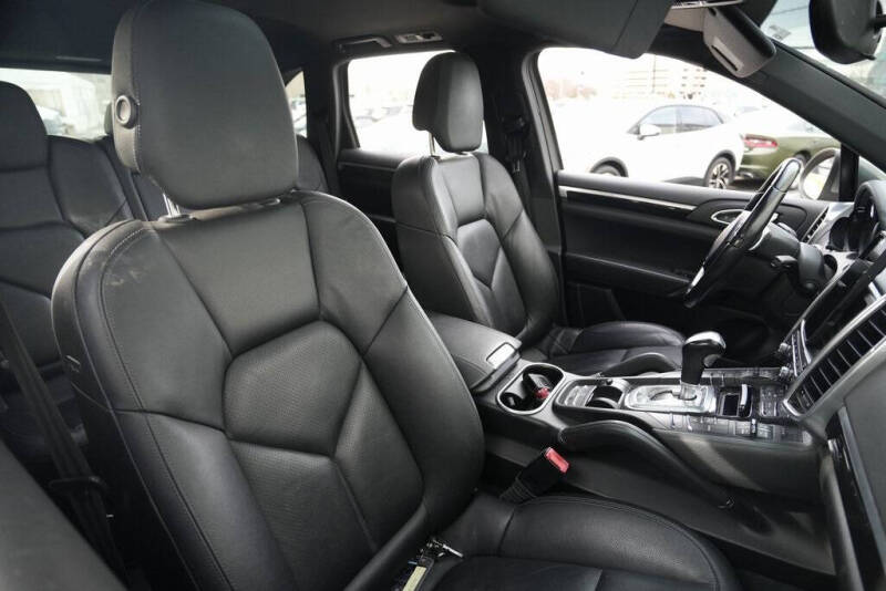 2012 Porsche Cayenne