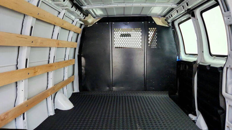2025 Chevrolet Express 2500
