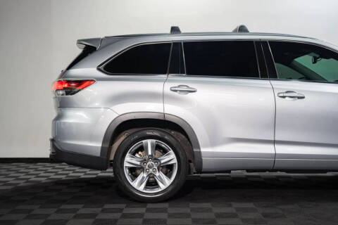 2016 Toyota Highlander