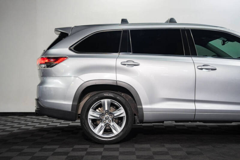 2016 Toyota Highlander