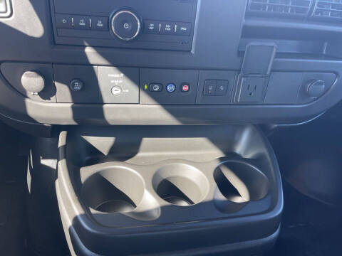 2025 Chevrolet Express 2500