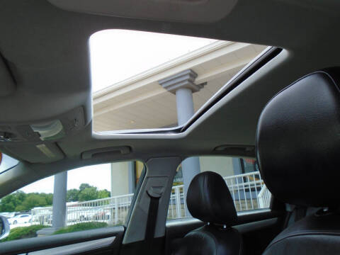 2016 Audi A4 2.0T quattro Premium