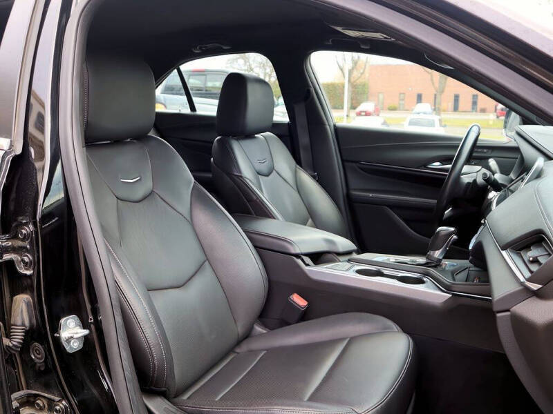 2024 Cadillac CT4 Premium Luxury