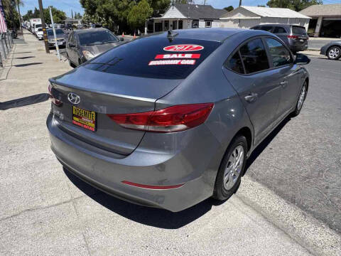 2017 Hyundai Elantra