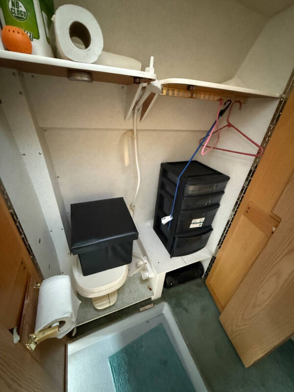 2000 Dodge Roadtrek 190 Versatile