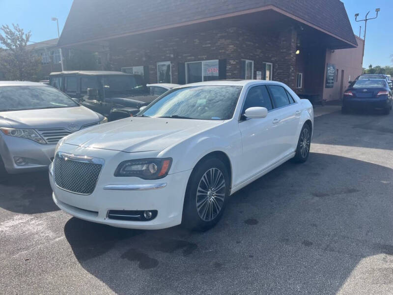 2012 Chrysler 300 S V6
