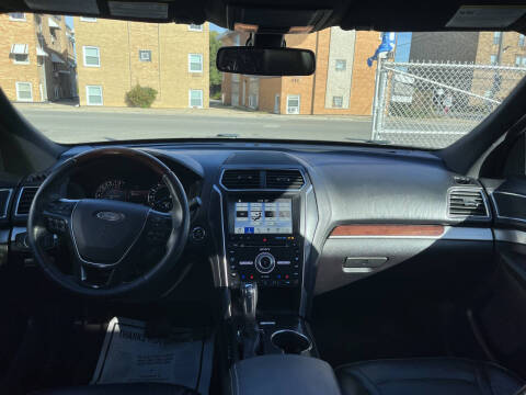 2017 Ford Explorer Platinum