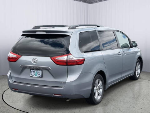 2015 Toyota Sienna