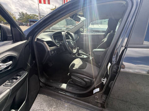 2016 Jeep Cherokee Sport Altitude