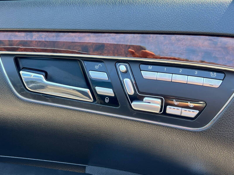 2012 Mercedes-Benz S-Class S 550