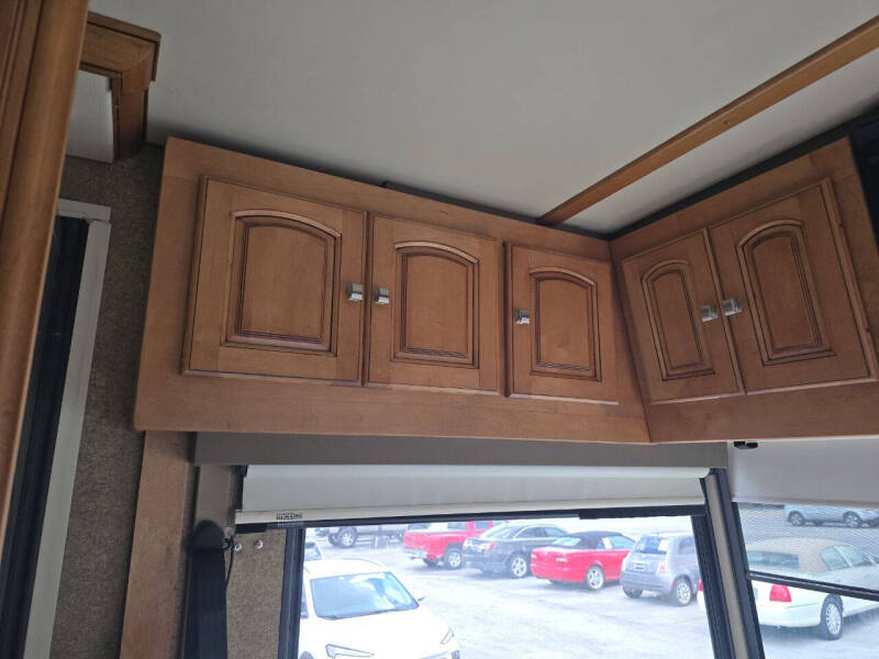 2013 Winnebago Journey