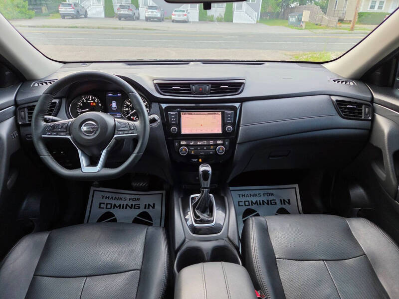 2018 Nissan Rogue SV
