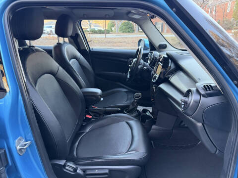 2017 MINI Hardtop 4 Door Cooper