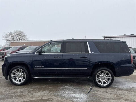 2017 GMC Yukon XL SLT