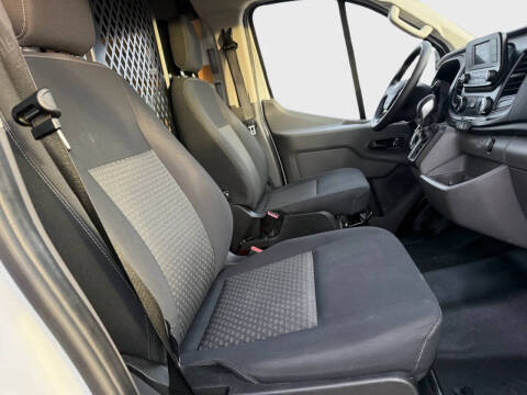 2024 Ford Transit 250