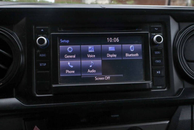 2016 Toyota Tacoma SR