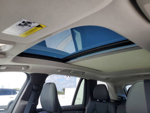 2025 Volvo XC90 B6 Ultra Bright Theme 7P