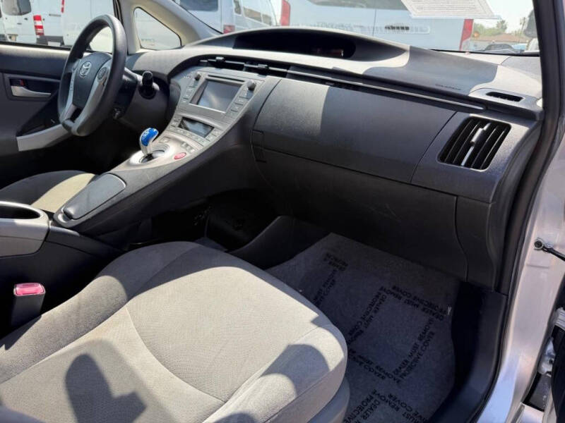 2013 Toyota Prius Two