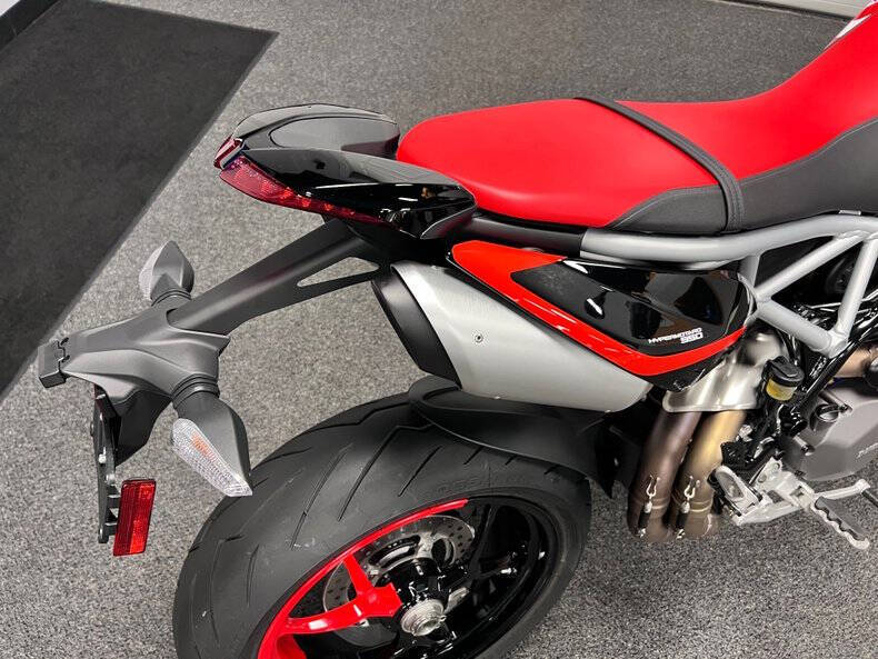 2022 Ducati Hypermotard 950 RVE