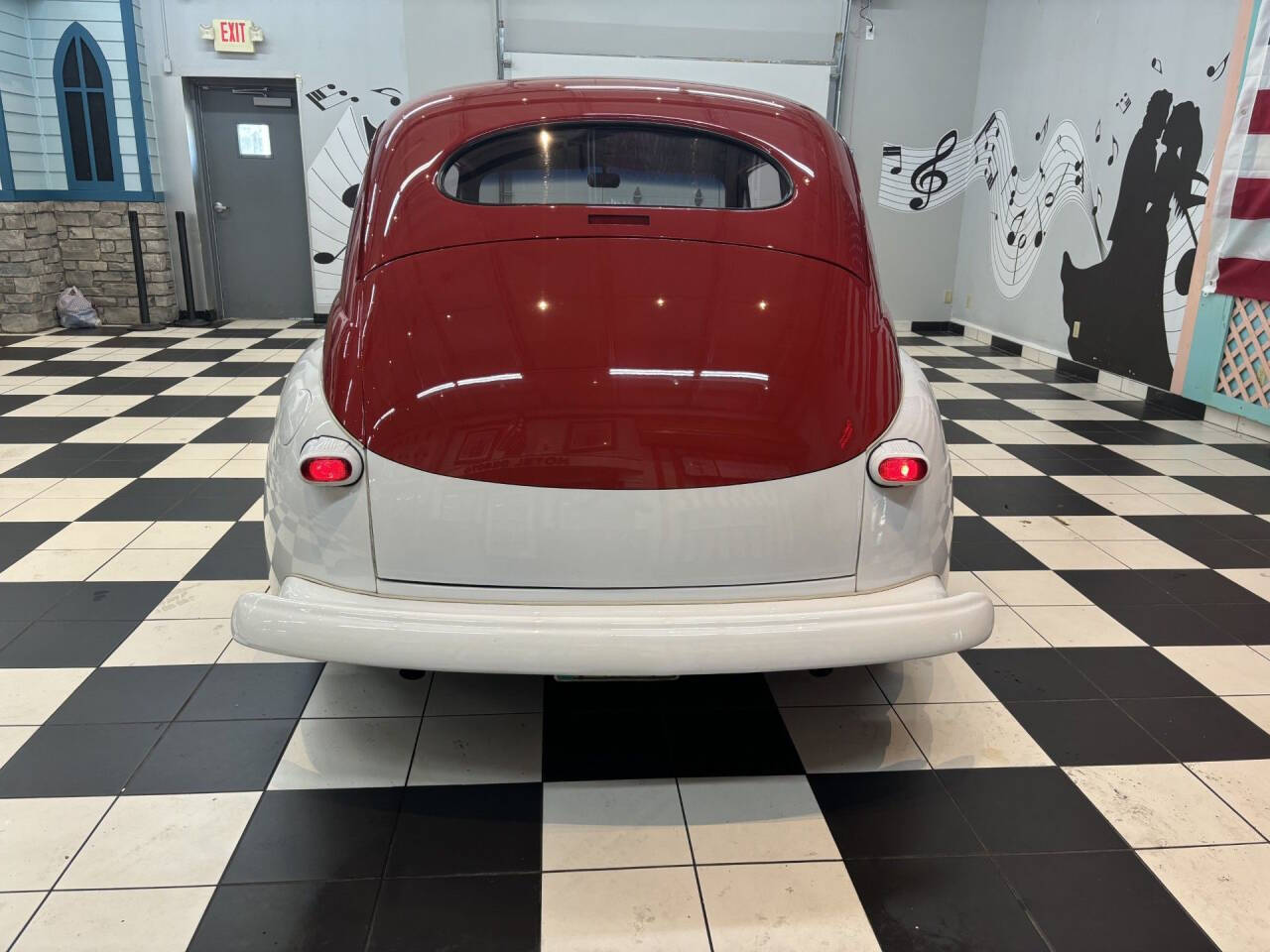 1946 Ford Tudor 39