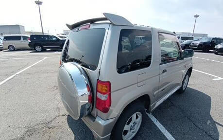 2000 Mitsubishi Pajero Mini