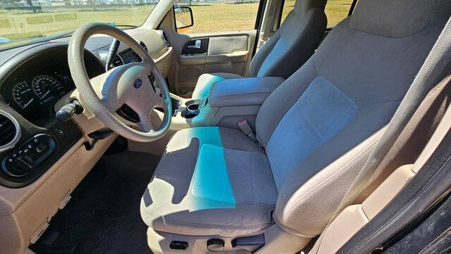 2003 Ford Expedition XLT