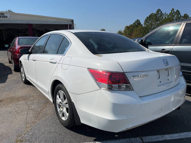 2010 Honda Accord LX photo 5