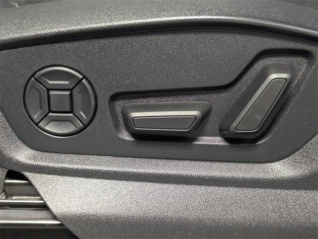 2019 Audi Q8 quattro Premium Plus 55 TFSI