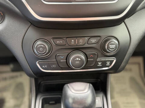 2019 Jeep Cherokee