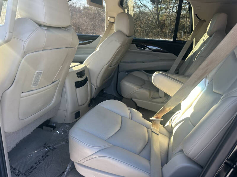 2020 Cadillac Escalade Luxury