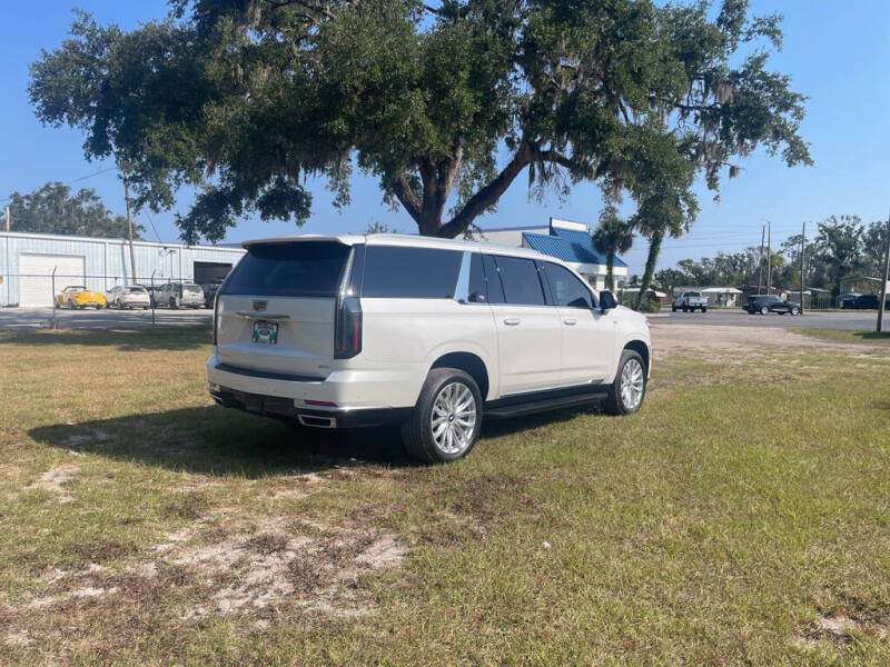 2025 Cadillac Escalade ESV Luxury