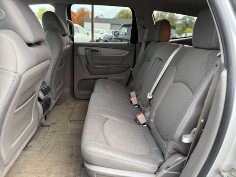 2017 Chevrolet Traverse LS