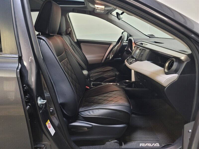 2016 Toyota RAV4 Hybrid XLE