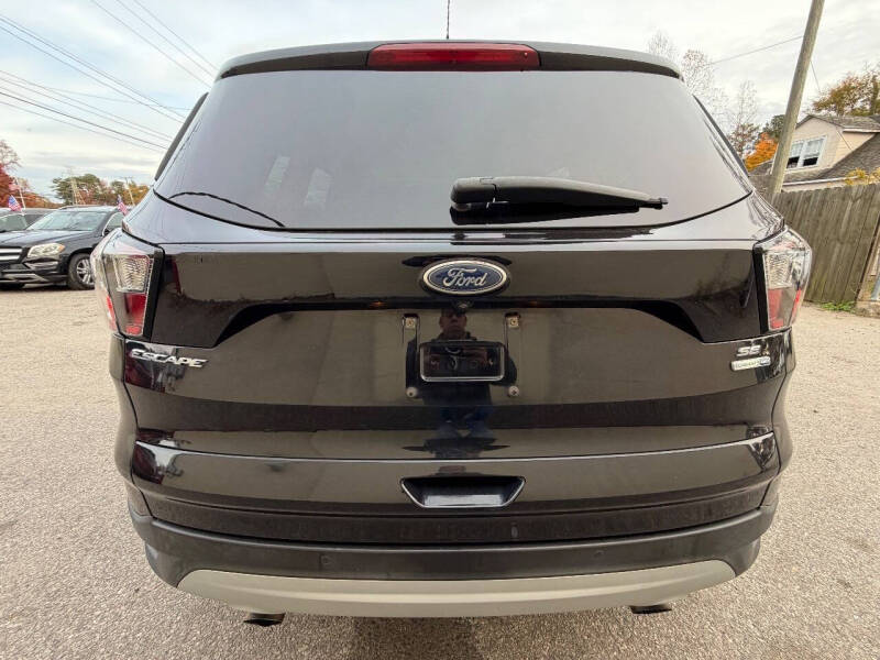 2017 Ford Escape SE