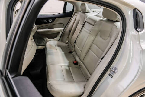 2019 Volvo S60 T5 Momentum