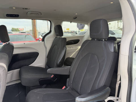 2021 Chrysler Pacifica Touring