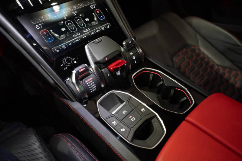 2022 Lamborghini Urus