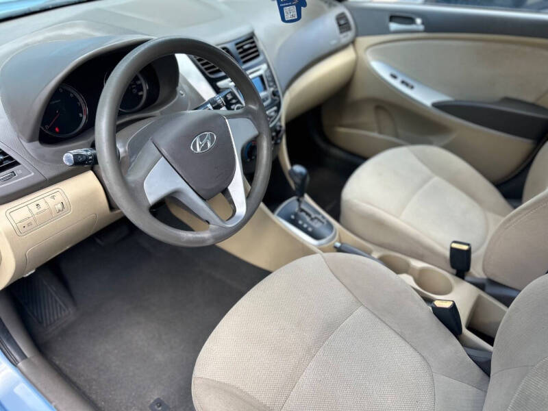 2014 Hyundai Accent GLS