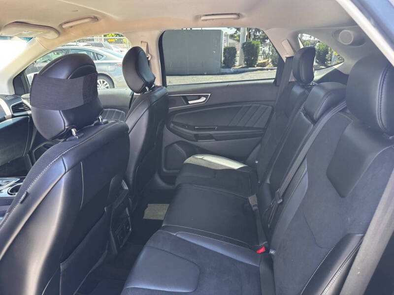 2017 Ford Edge Sport