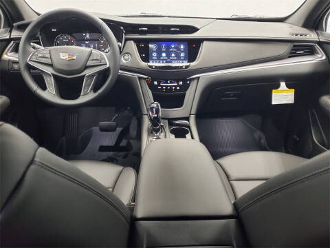 2025 Cadillac XT5 Luxury