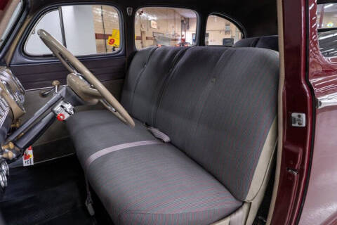 1948 Ford Super Deluxe