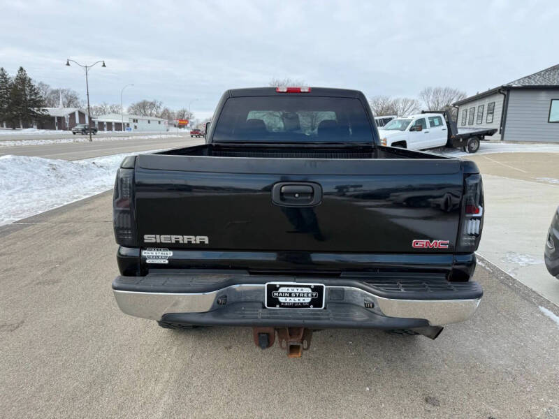 2004 GMC Sierra 2500HD