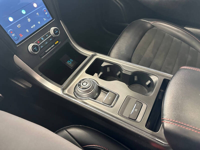 2024 Ford Edge ST-Line