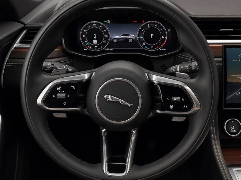 2024 Jaguar F-PACE P400 R-Dynamic S