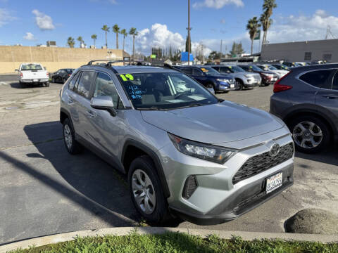 2019 Toyota RAV4 LE